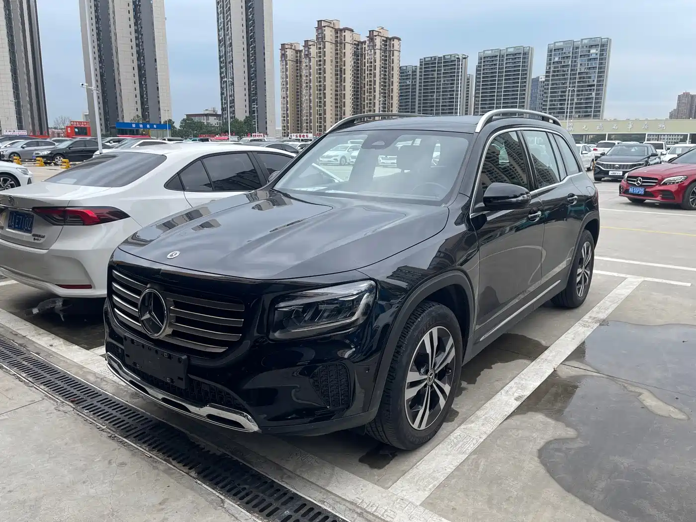 Mercedes-Benz GLB 2023
