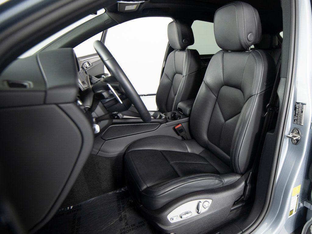Porsche Macan 2025