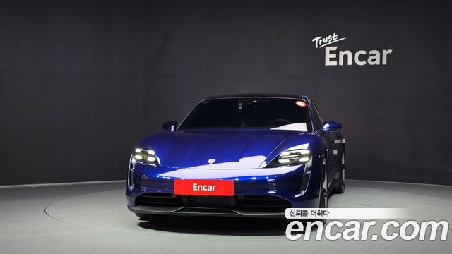 Porsche Taycan 2022