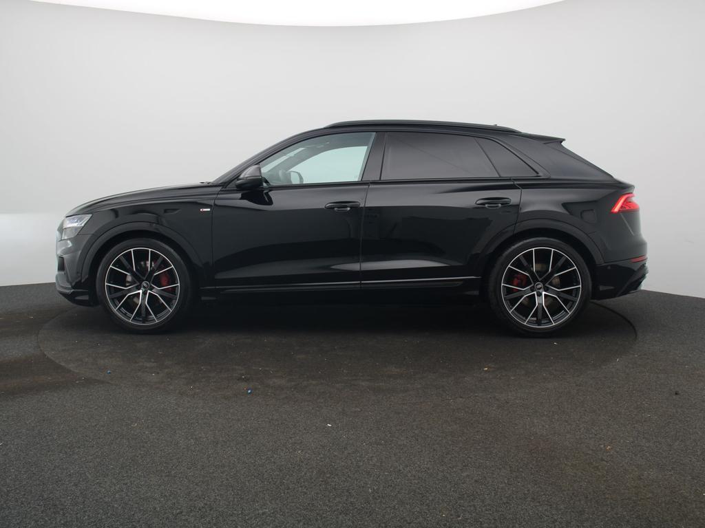 Audi Q8 2023