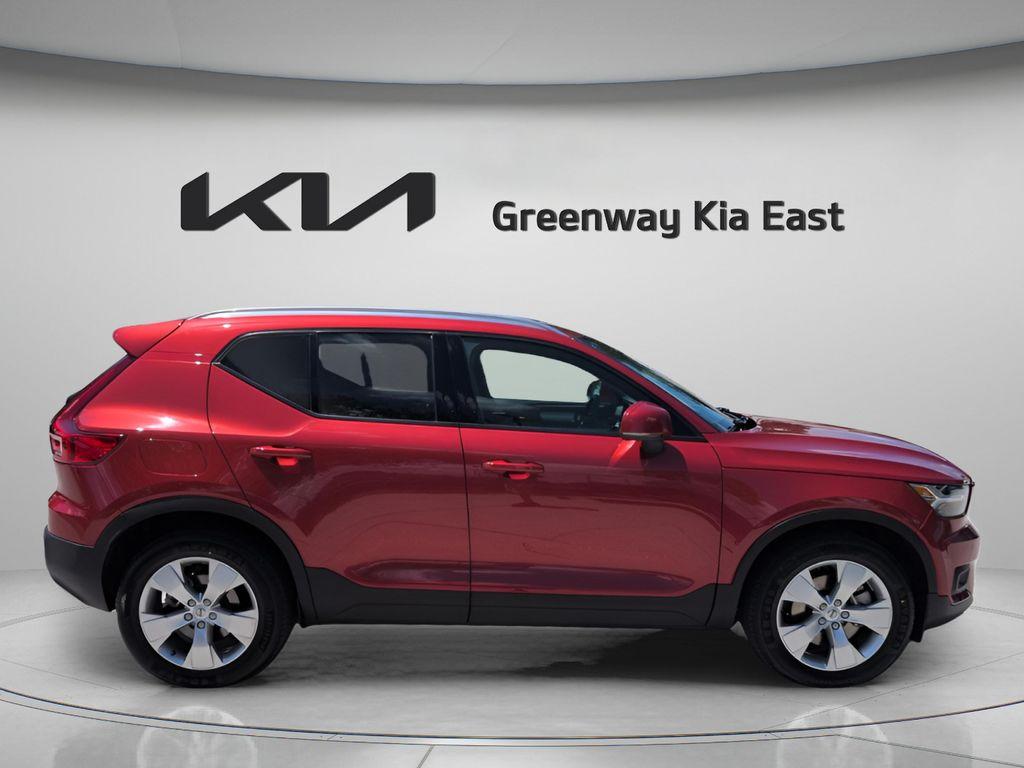 Volvo XC40 2021