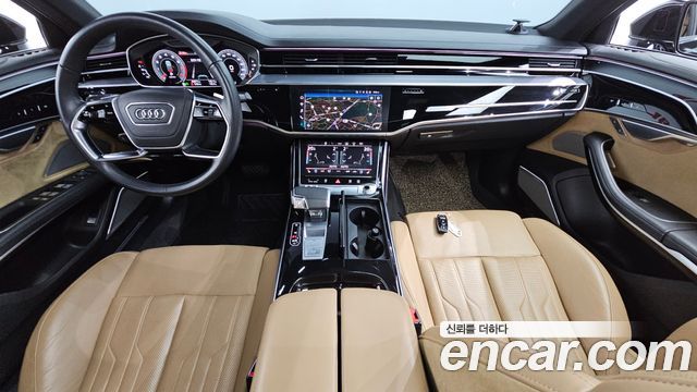 Audi A8 2021