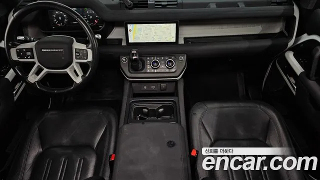 Land Rover Defender 2021