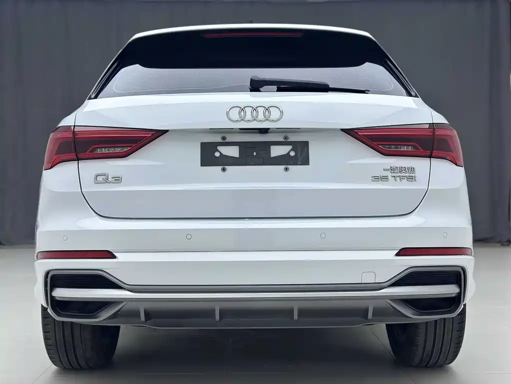 Audi Q3 2021
