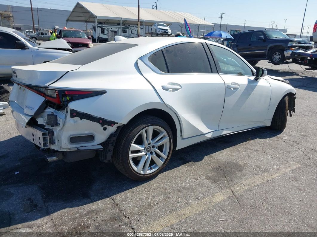 Lexus IS 300 2021
