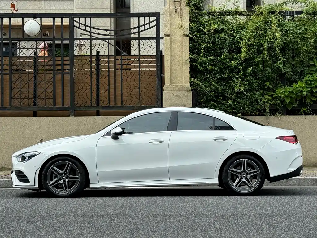 Mercedes-Benz CLA 2022