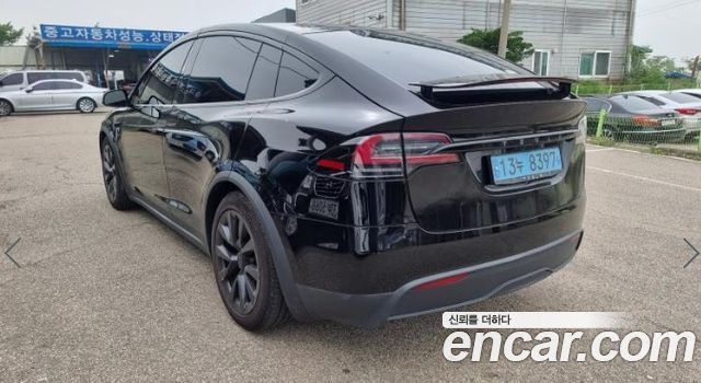 Tesla Model X 2023