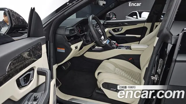 Lamborghini Urus 2020