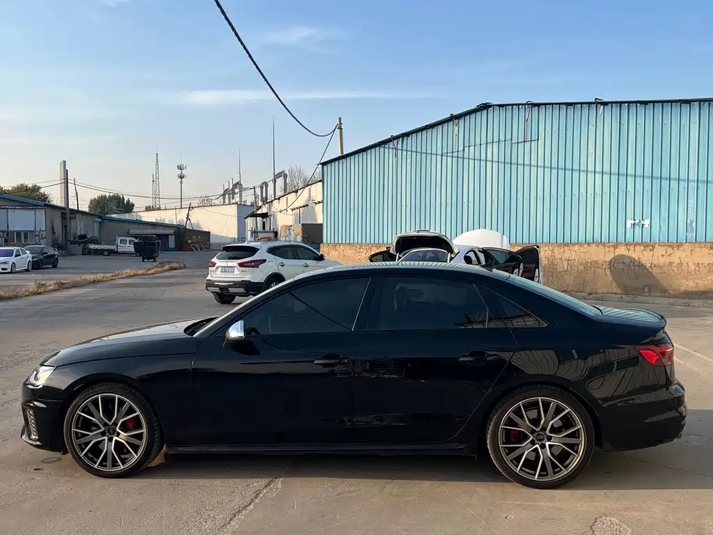 Audi S4 2023