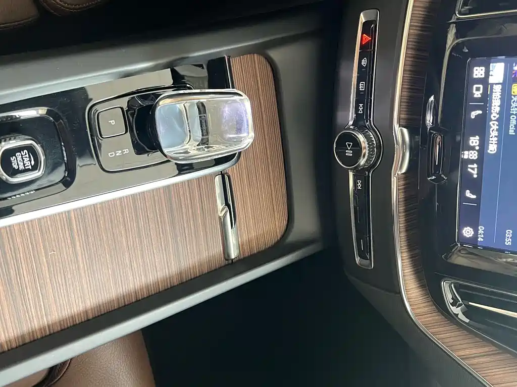 Volvo XC60 2022