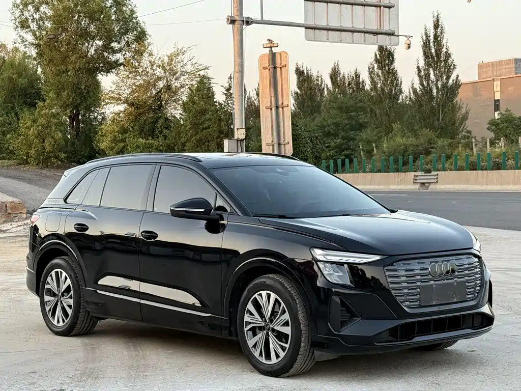 Audi Q5 e-tron 2023