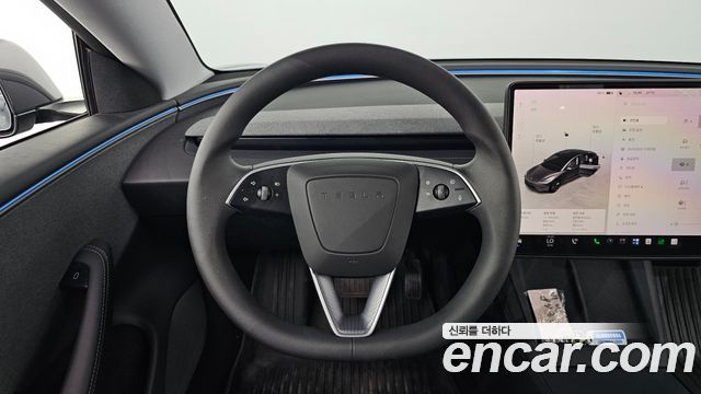 Tesla Model 3 2025