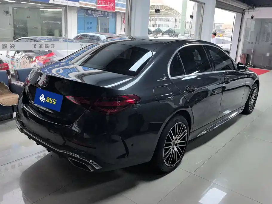 Mercedes-Benz C-Класс 2024
