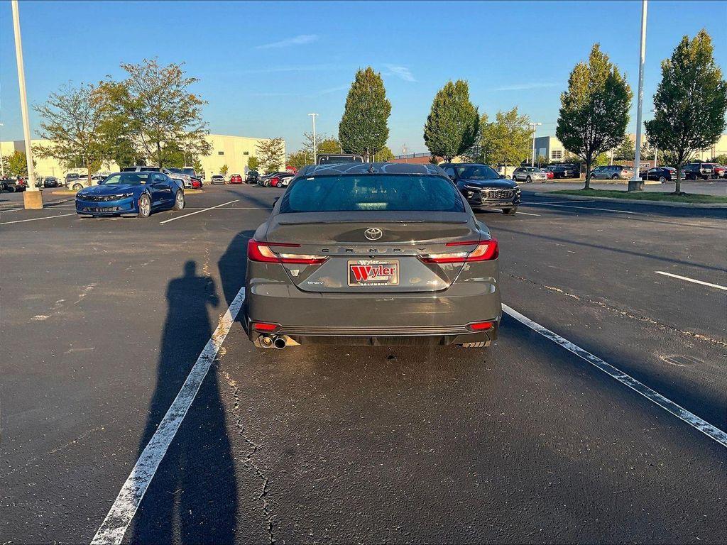 Toyota Camry 2025