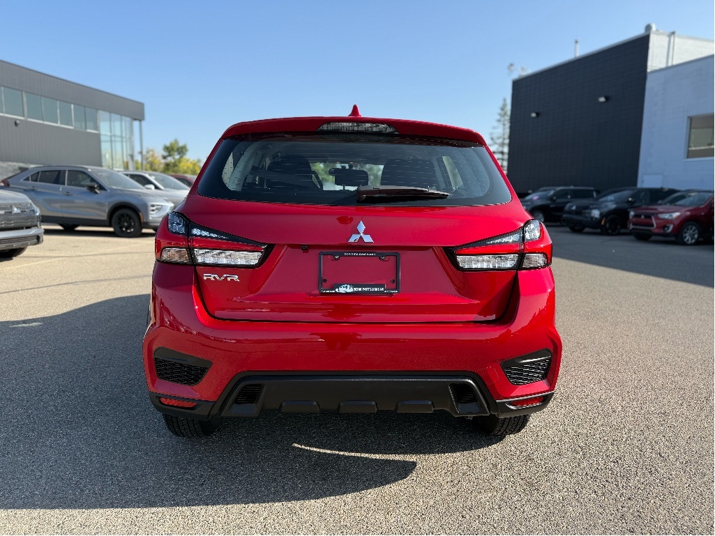 Mitsubishi RVR 2024