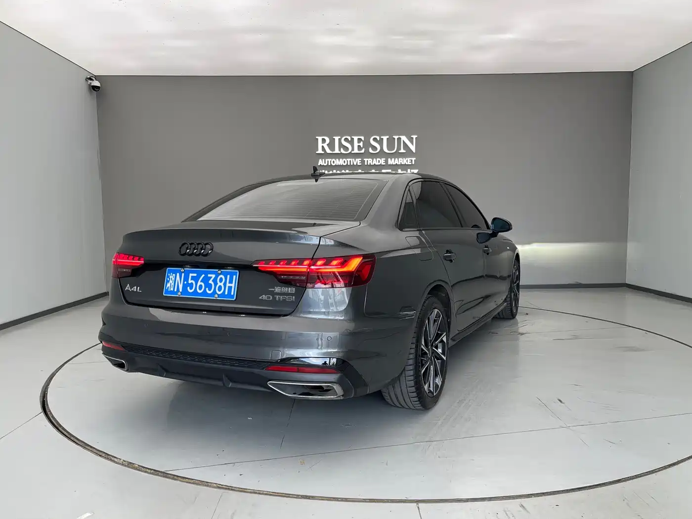 Audi A4 2023