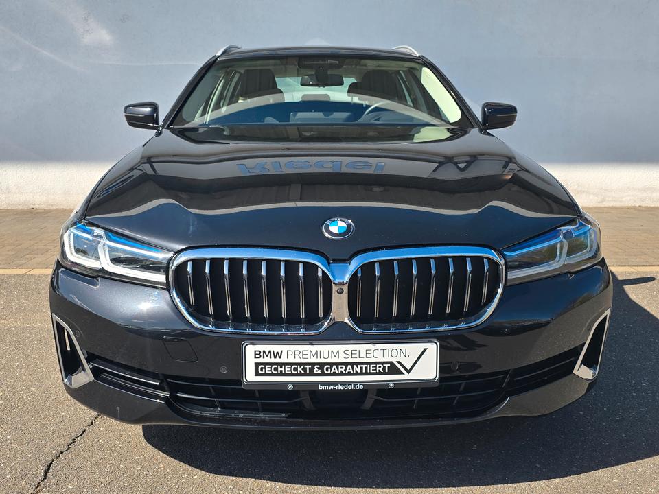 BMW 530 2023