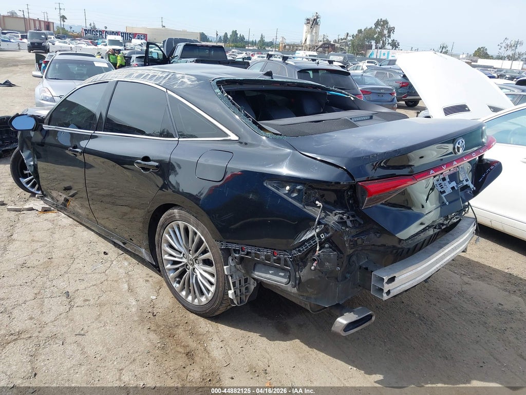 Toyota Avalon 2022