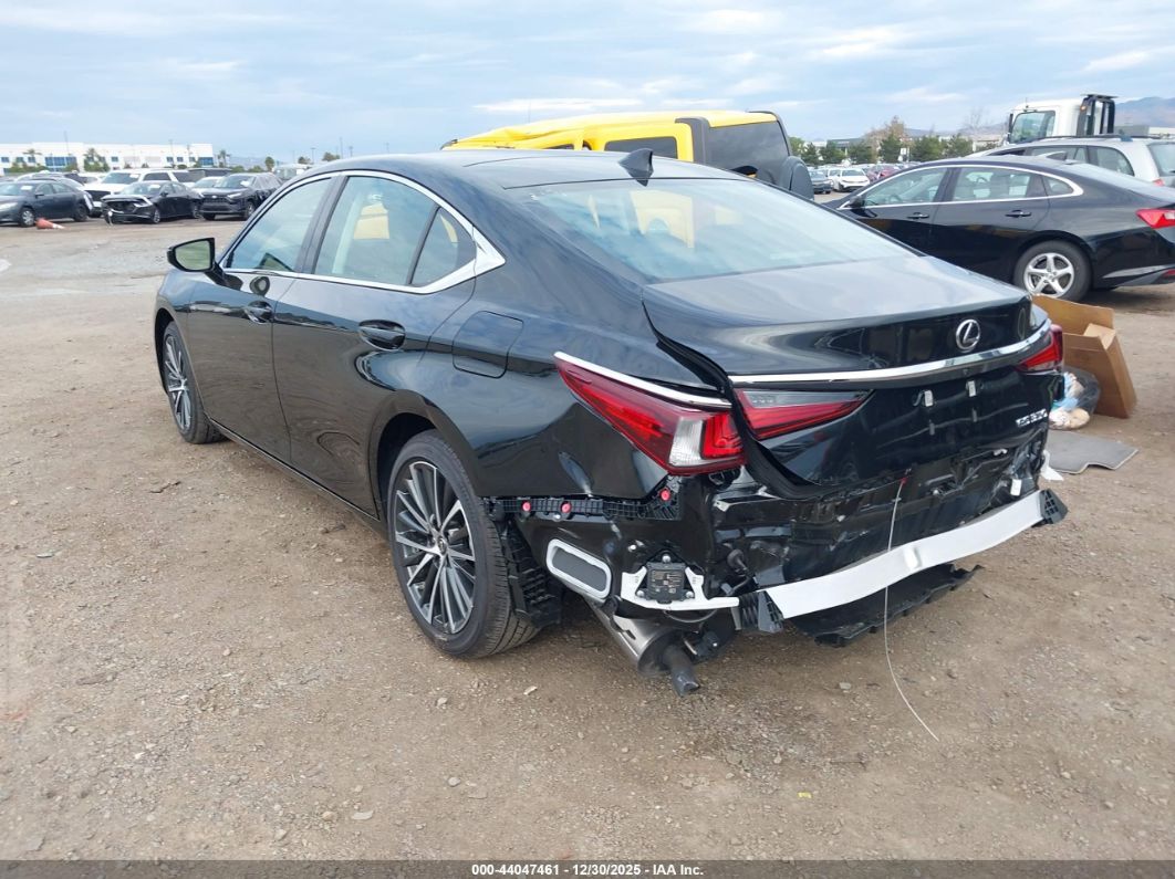 Lexus ES 2025