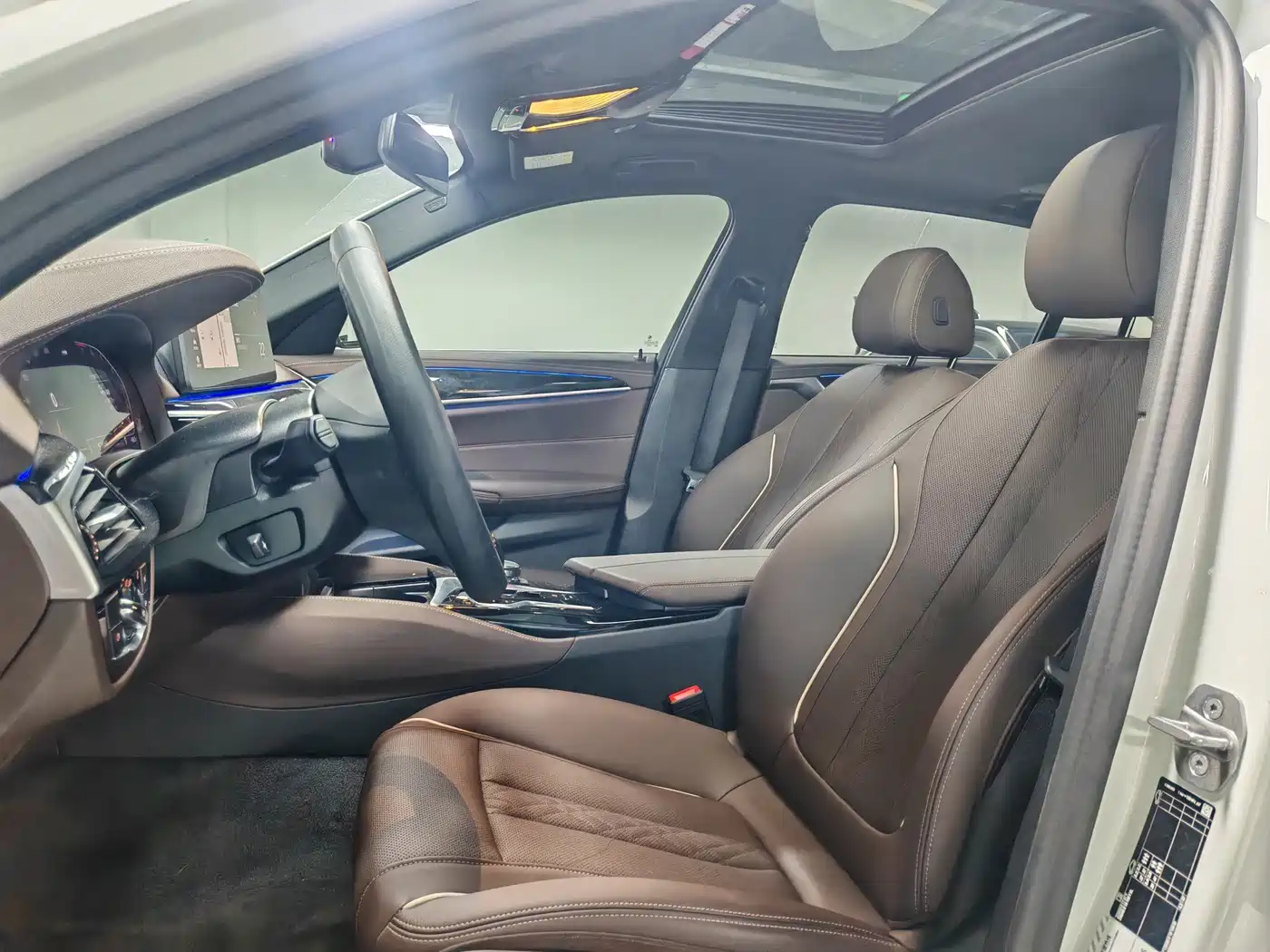 BMW 5 серии 2023