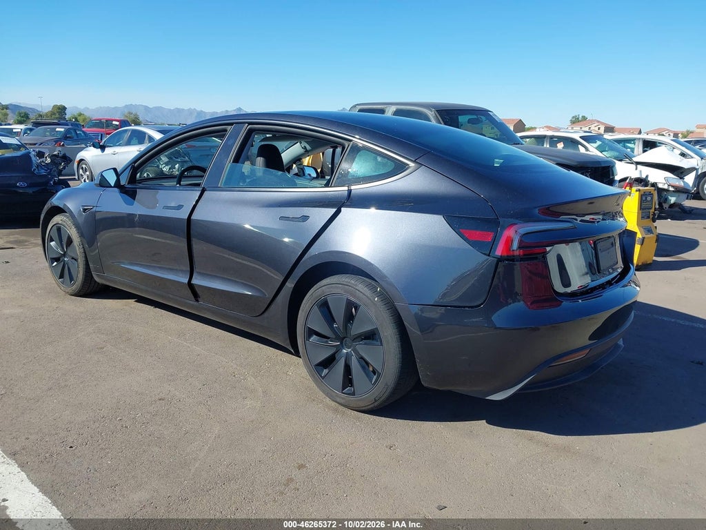Tesla Model 3 2024