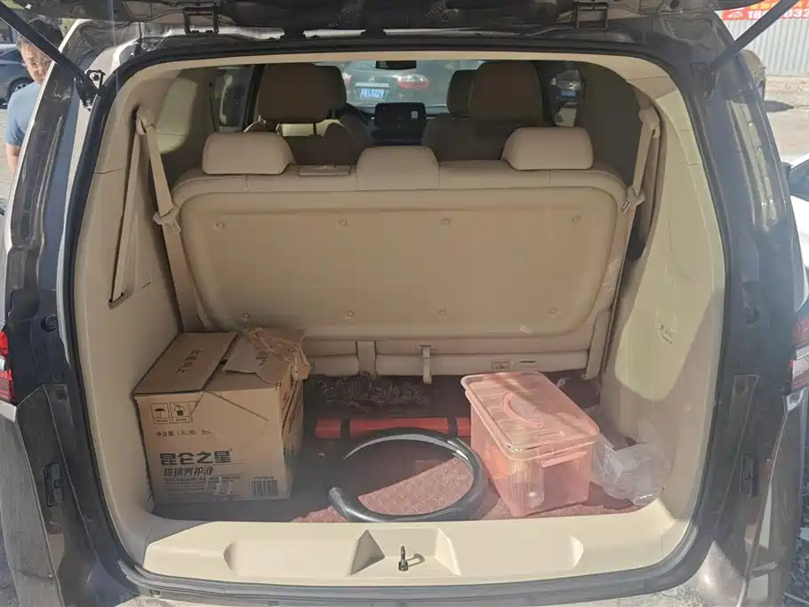 Buick GL8 2024