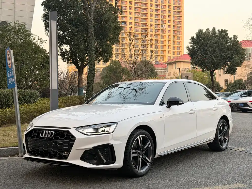 Audi A4 2022