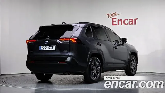 Toyota RAV4 2024
