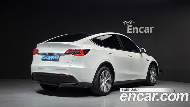 Tesla Model Y 2022