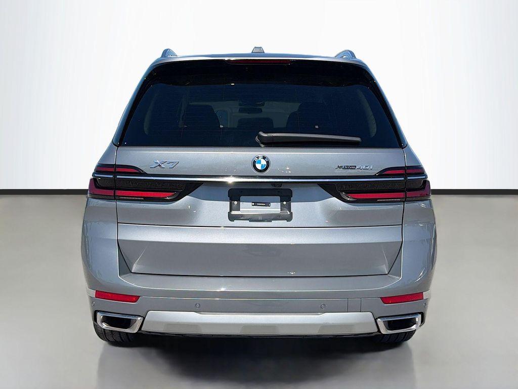 BMW X7 2025