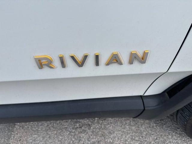Rivian R1S 2023