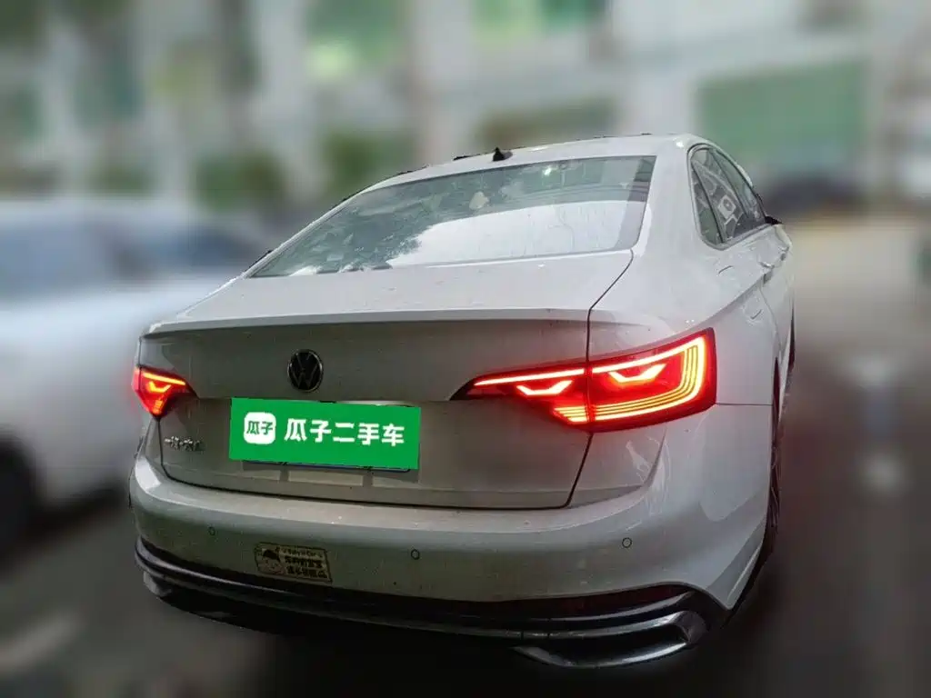 Volkswagen Sagitar 2022