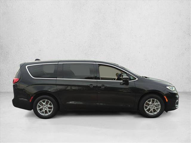 Chrysler Pacifica 2023