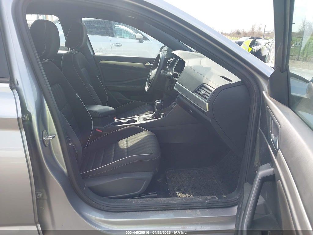 Volkswagen Jetta 2024