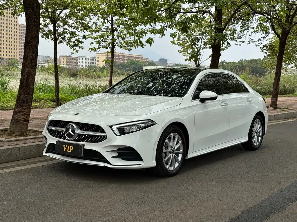 Mercedes-Benz A-Класс 2022