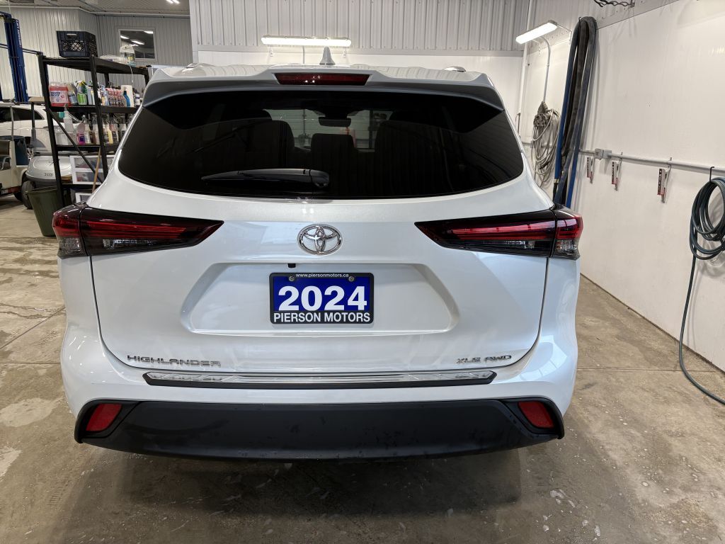 Toyota Highlander 2024