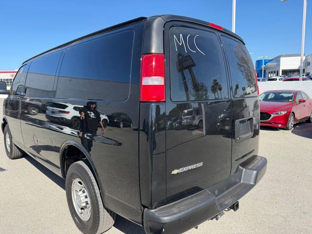 Chevrolet Express 2021