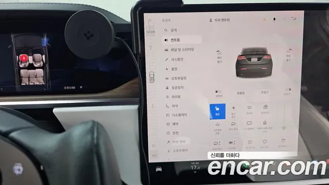 Tesla Model X 2025