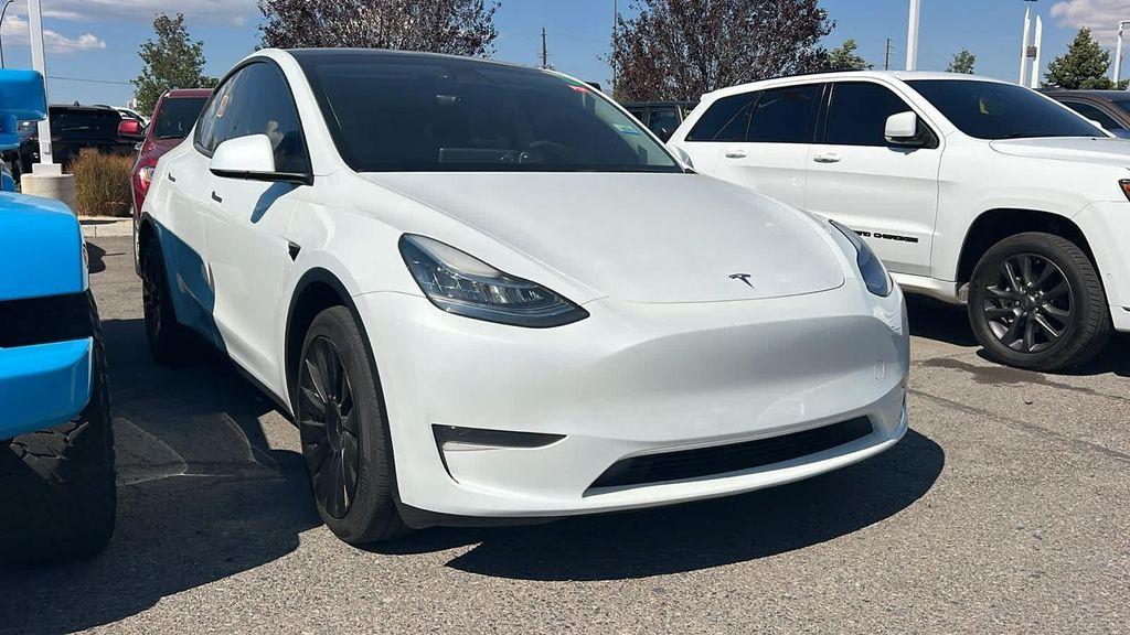 Tesla Model Y 2023