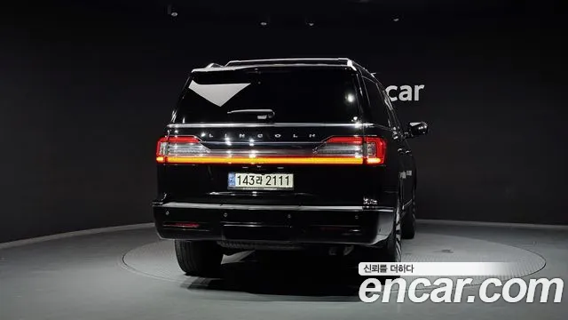 Lincoln Navigator 2021