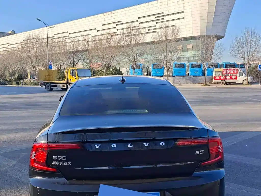 Volvo S90 2022