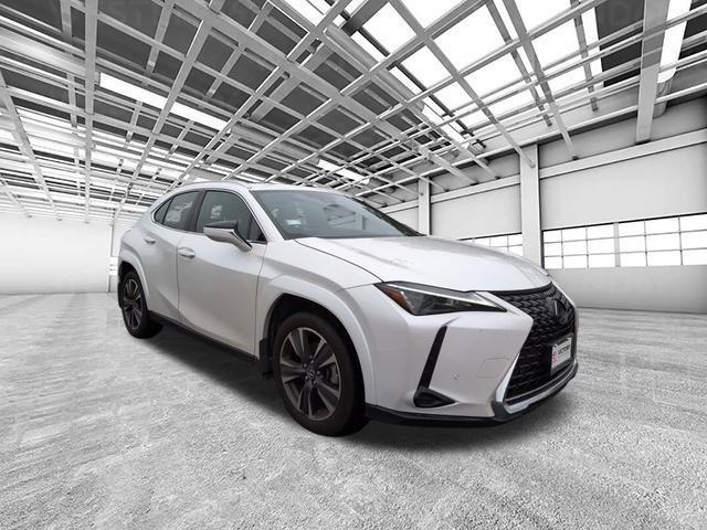 Lexus UX 2024