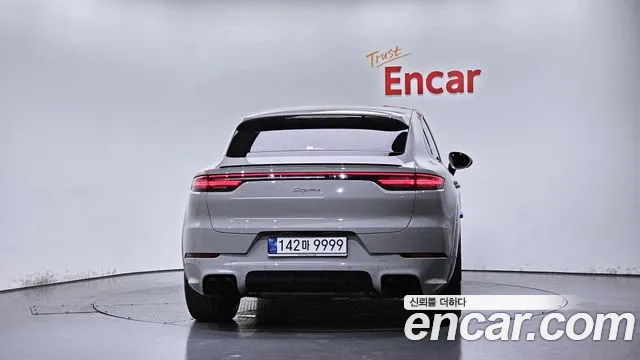 Porsche Cayenne 2023