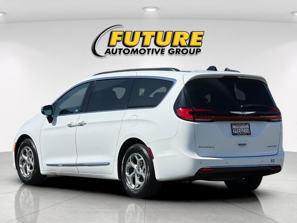 Chrysler Pacifica 2023