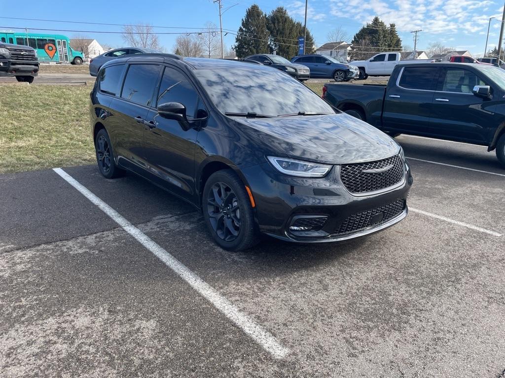 Chrysler Pacifica 2022