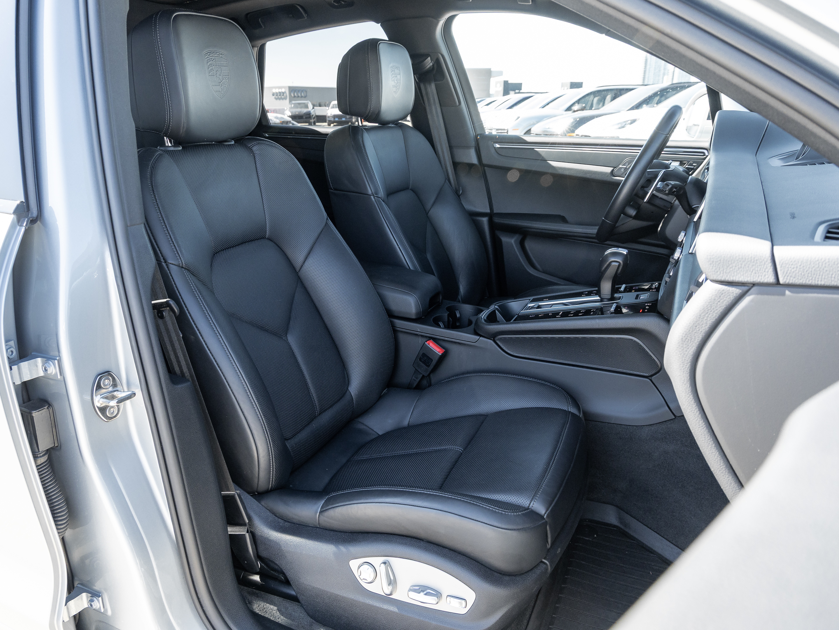 Porsche Macan 2024