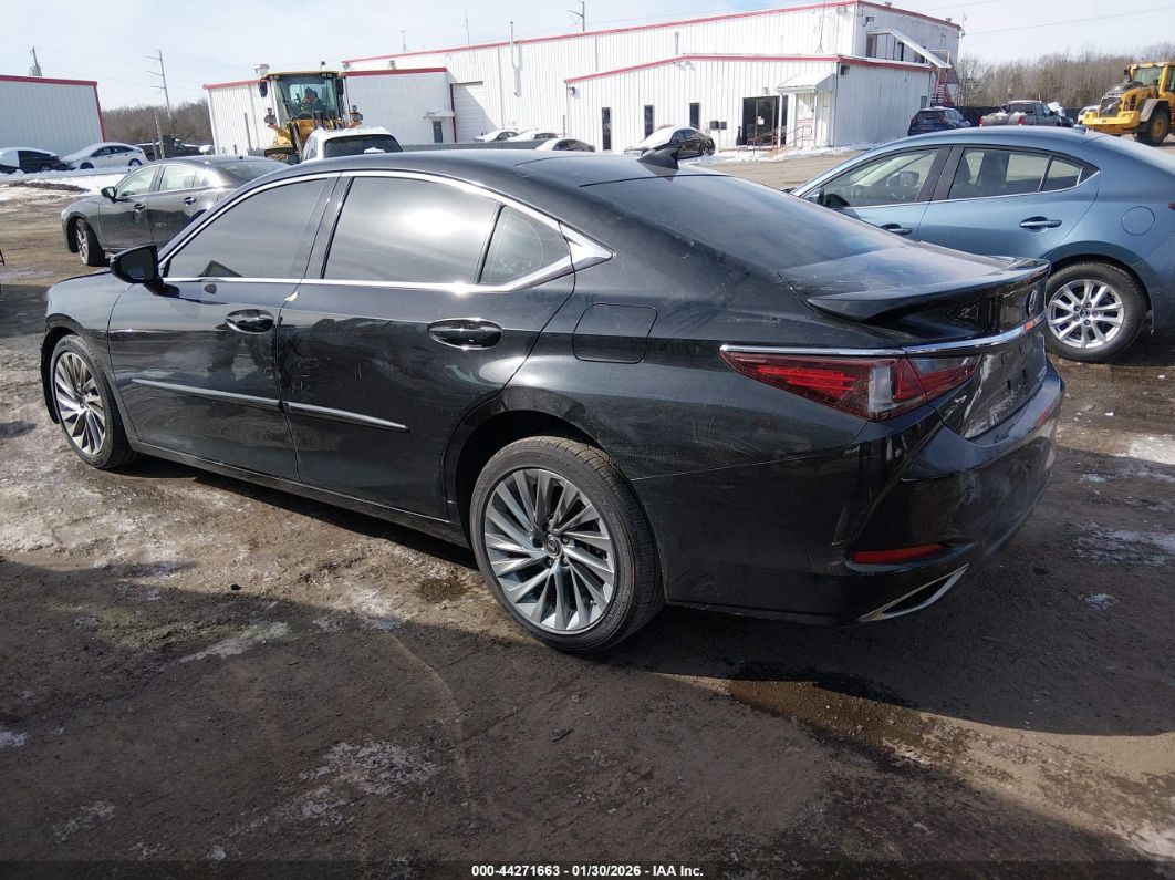 Lexus ES 2022