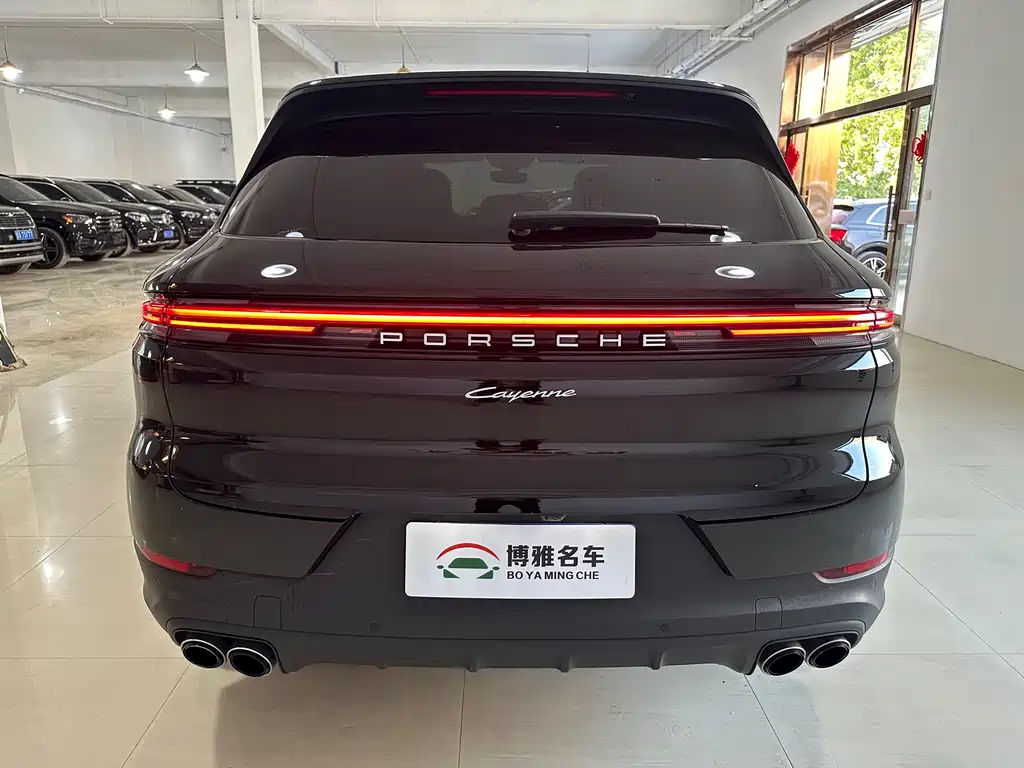 Porsche Cayenne 2023
