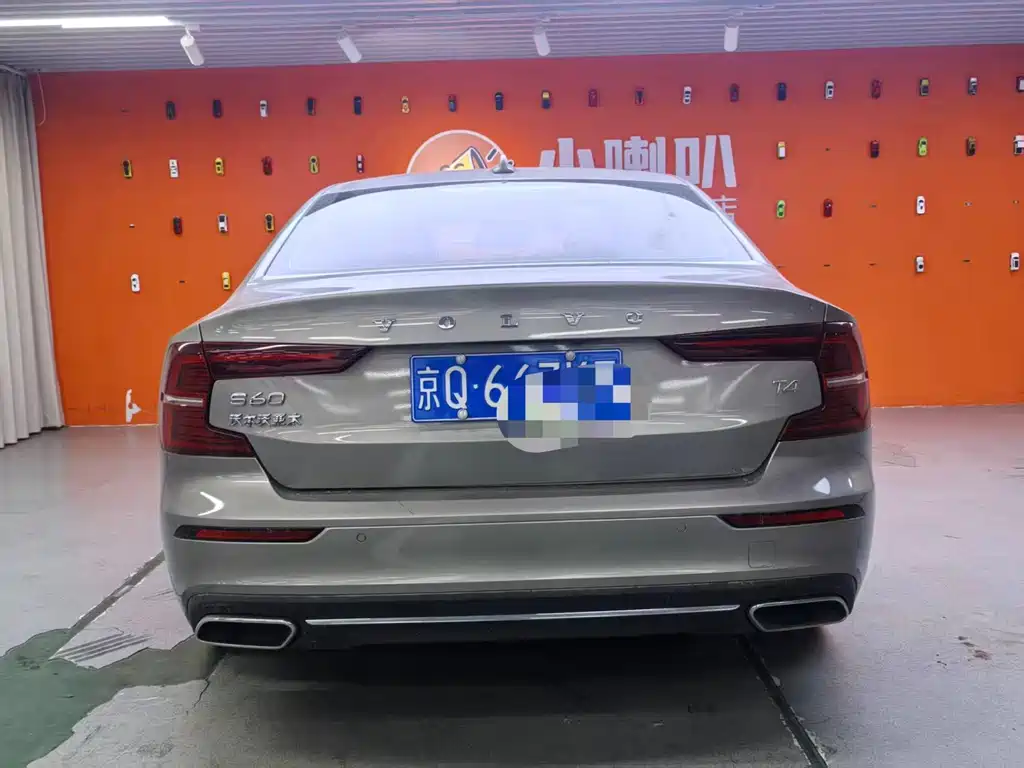 Volvo S60 2021