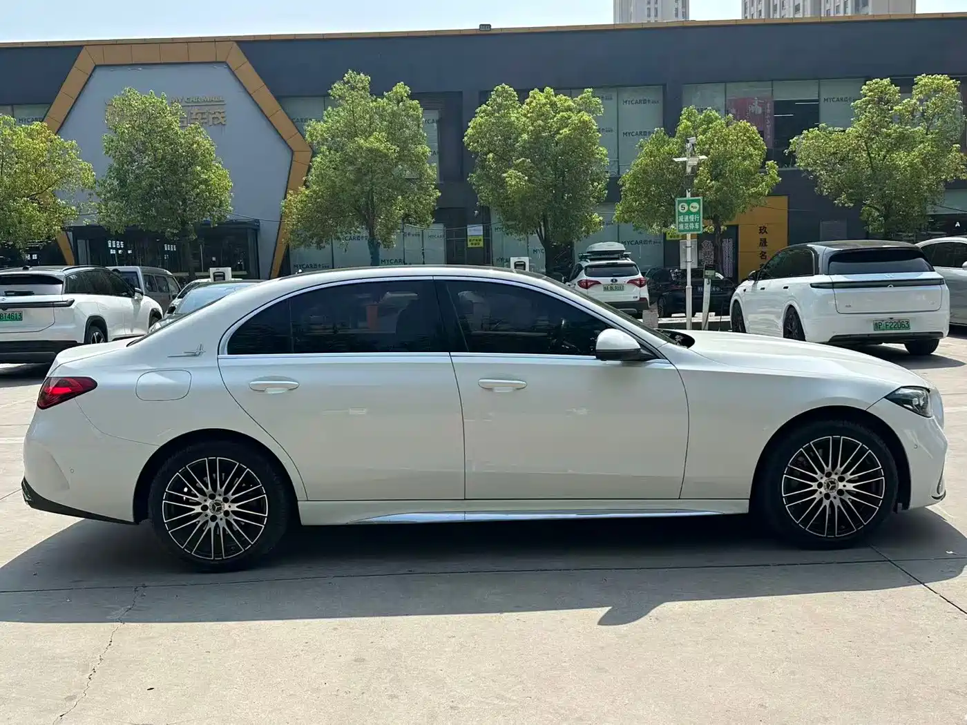 Mercedes-Benz C-Класс 2024